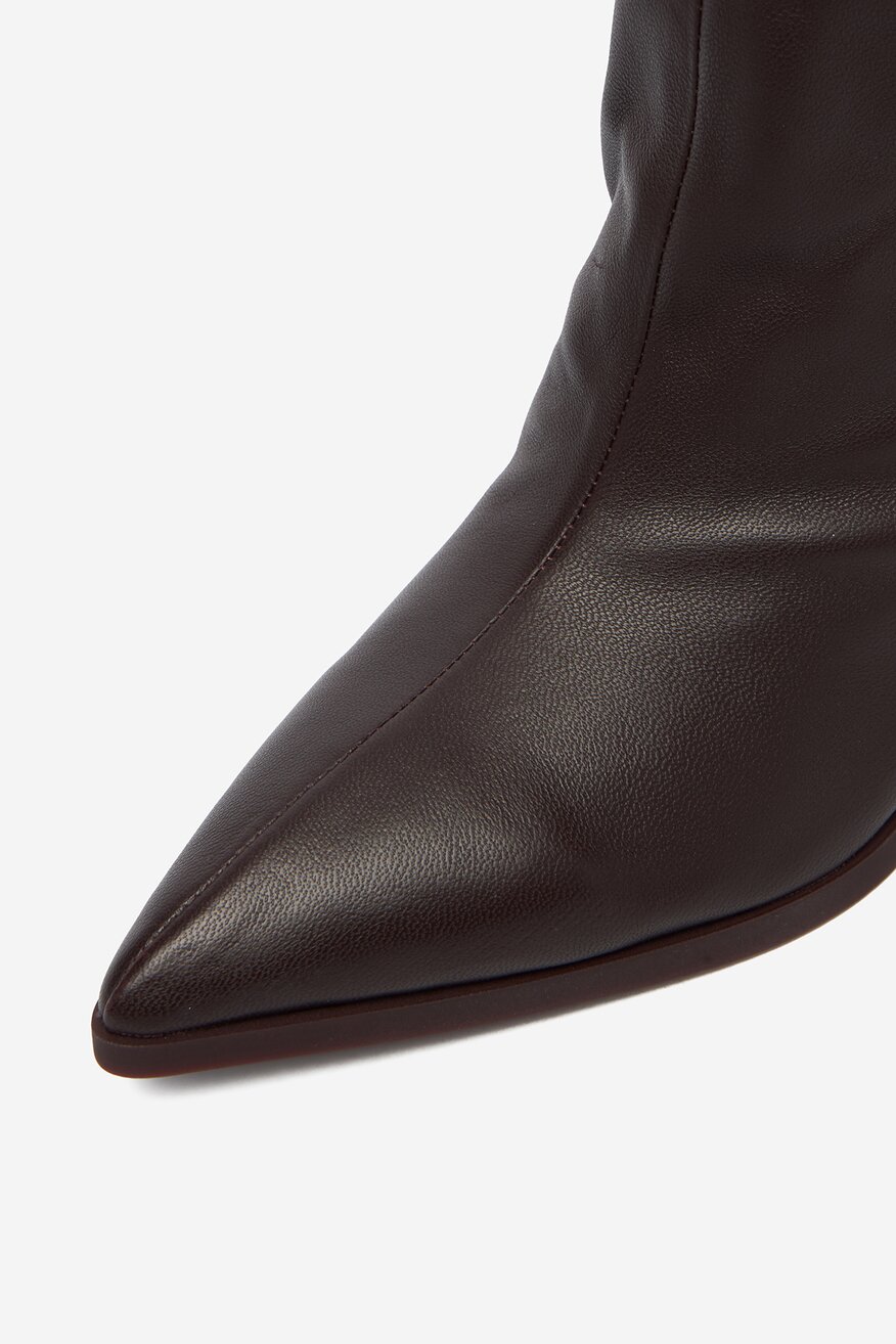 
                Csizma Gino Rossi BARNA - 5906751323205