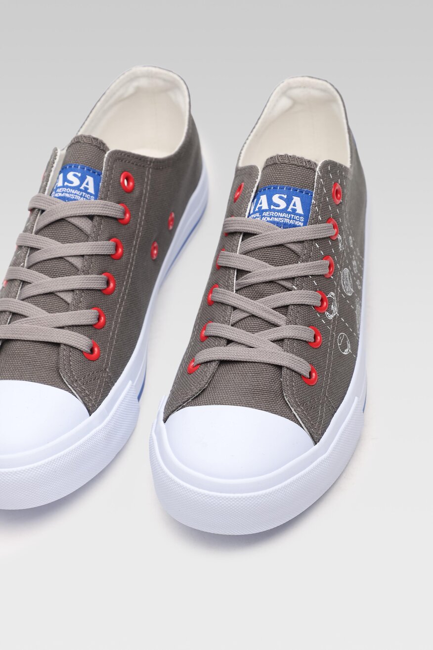 
                NASA - Trampki szare sznurowane - 5903698914299