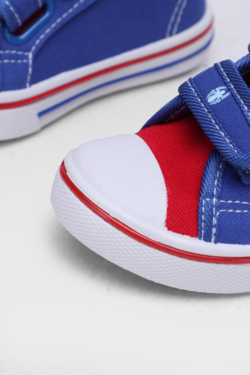 
                Spider-Man - Trampki granatowe na rzep - 5903698675572