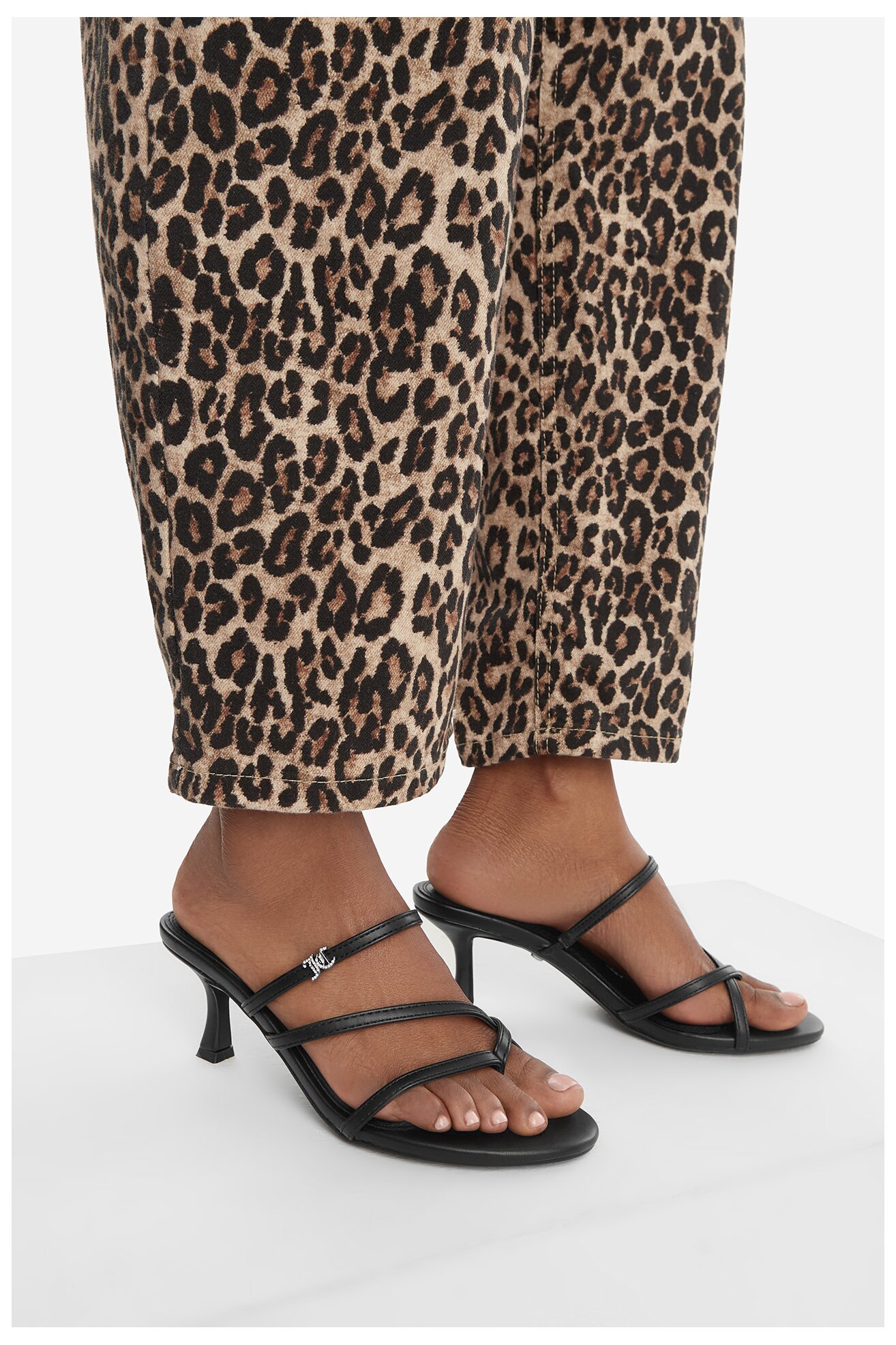 Klapki Juicy Couture CEO-CWBFS20-50 Czarny