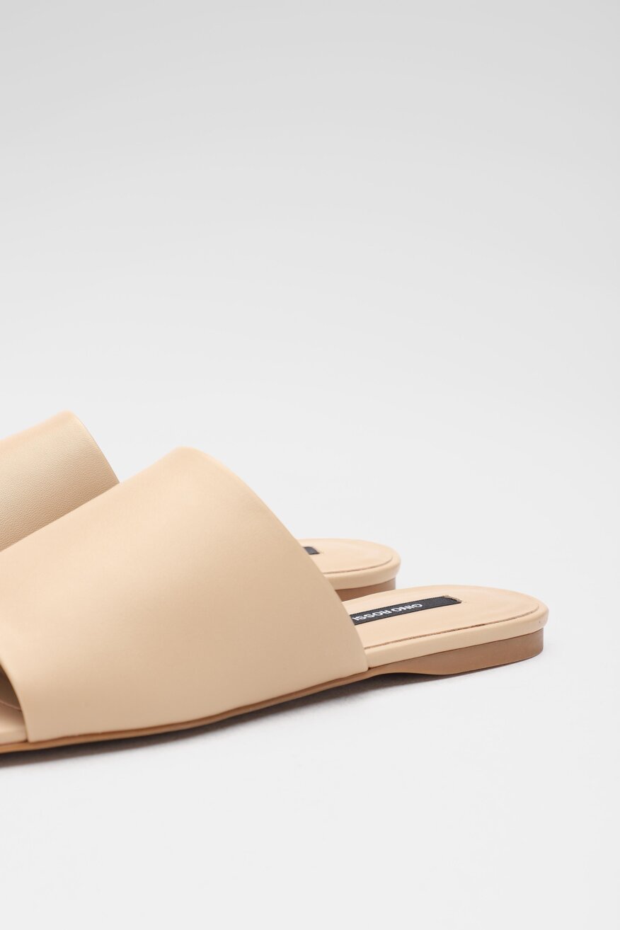 Gino Rossi - Skórzane klapki beżowe - 5903698455334