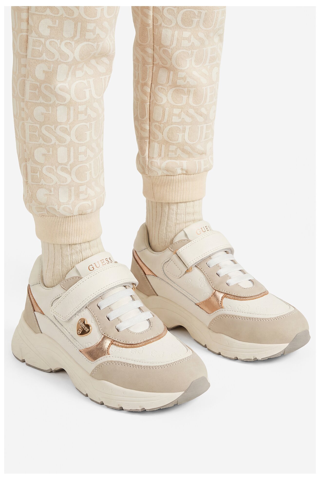 Sneakers GUESS CEO-CI12-TONIC-01 Biały