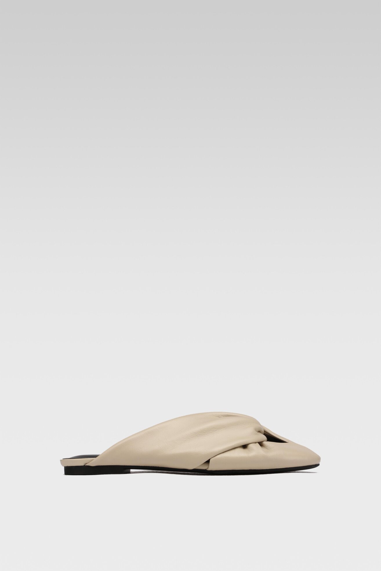 Klapki Gino Rossi V200-19-1 Beżowy