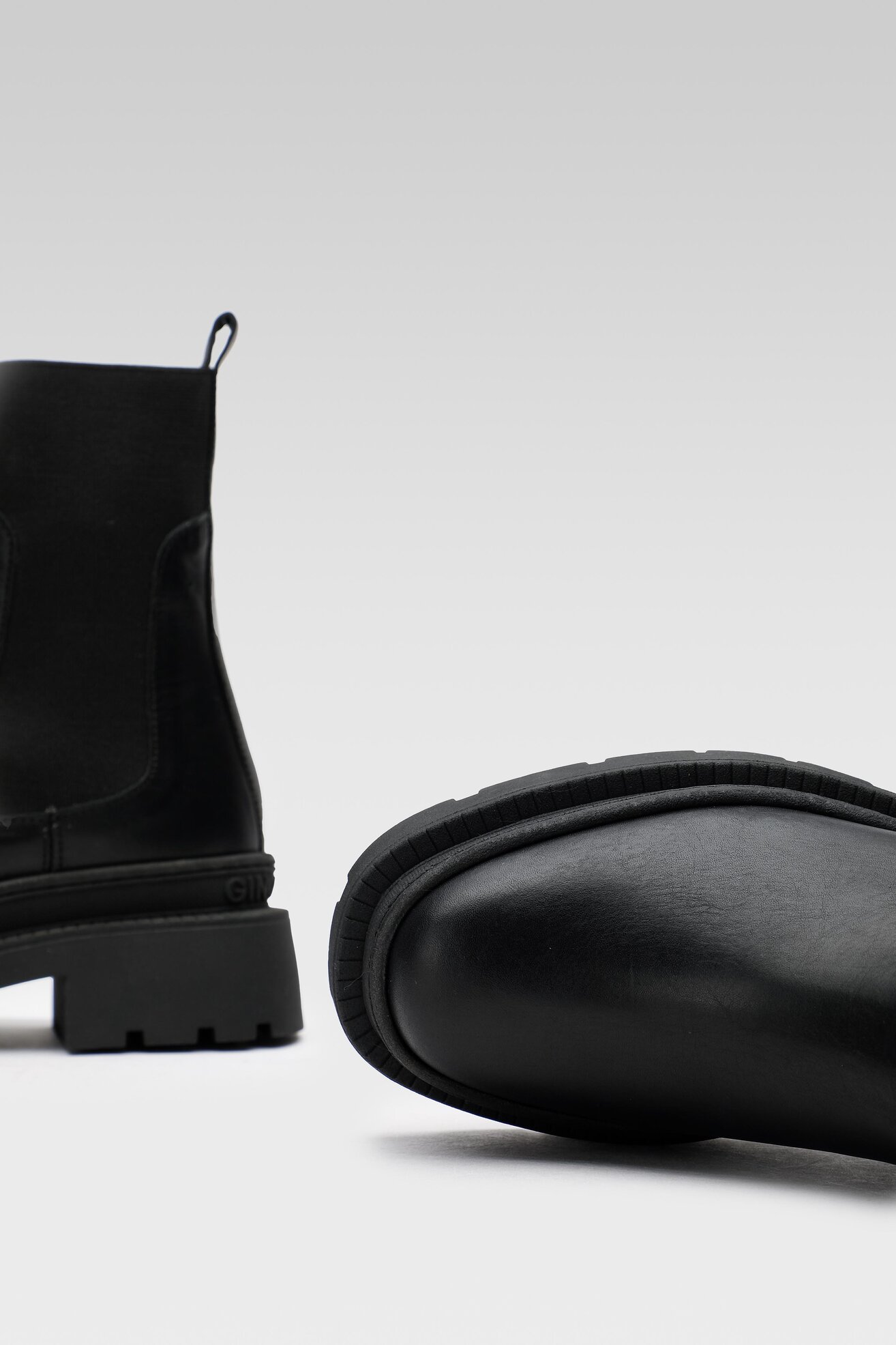 Botki Gino Rossi 222FW104 Czarny