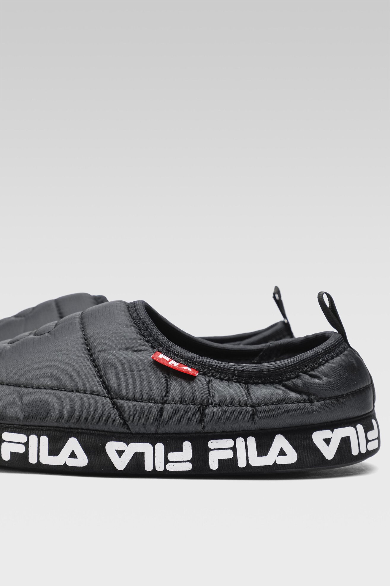 Kapcie Fila COMFIDER FFM0147_80010 Czarny