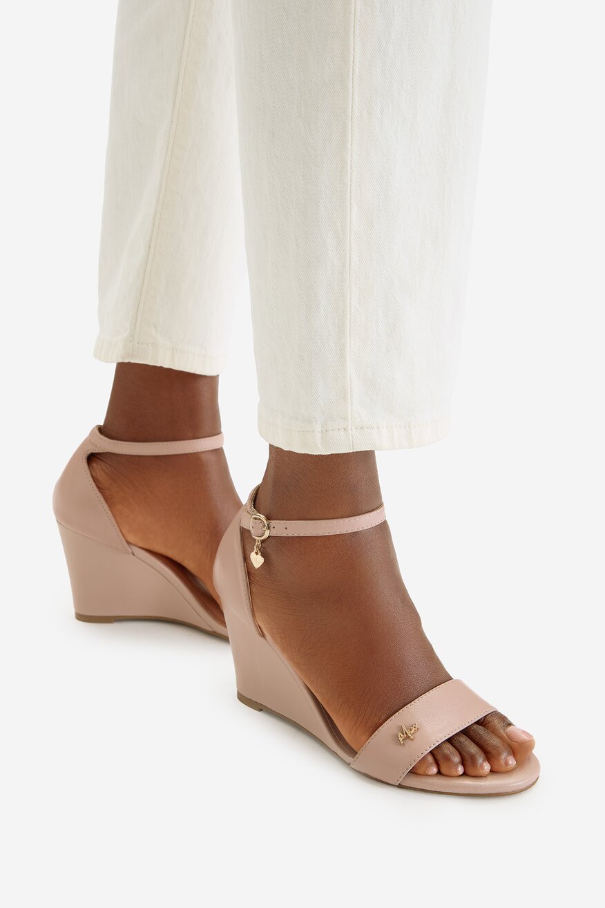 
                Сандалі Mexx РОЖЕВИЙ - 5907964067986