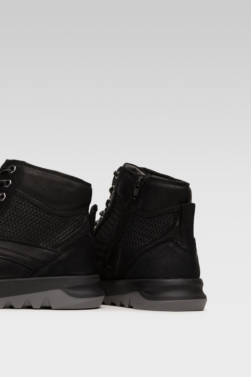 
                Lasocki - Skórzane trzewiki czarne - 5904862180038