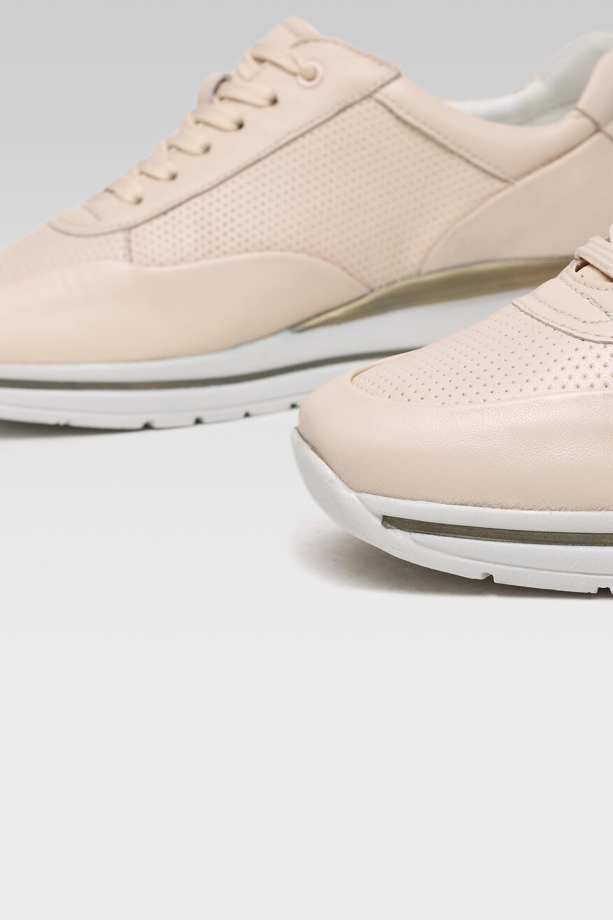 
                Lasocki - Sneakersy skórzane na koturnie - 5904862643229