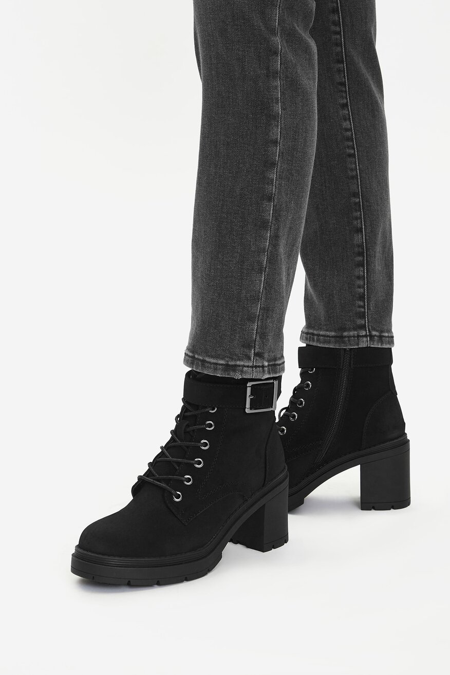 
                Bocanci Jenny NEGRU - 5906751387528