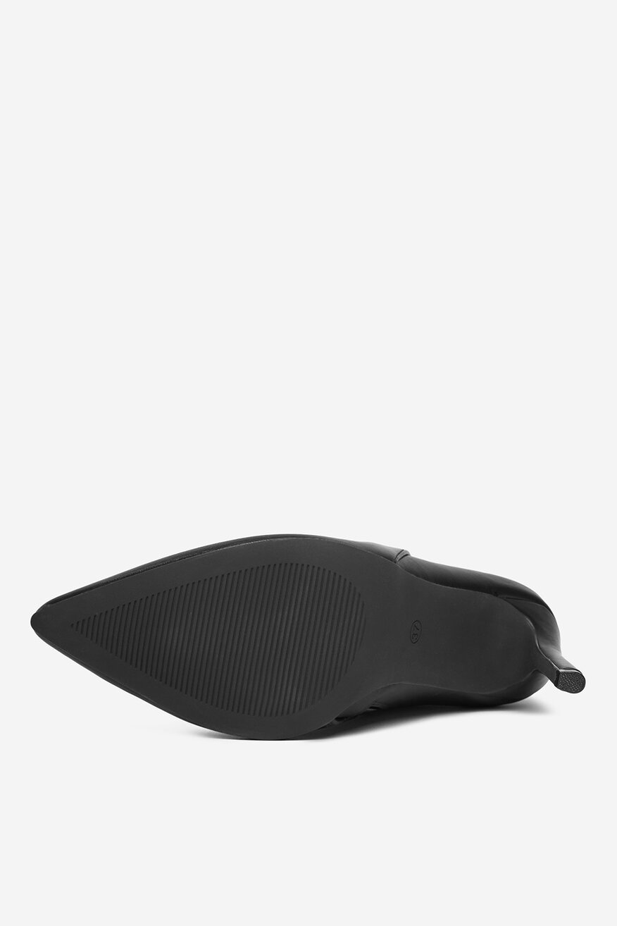 
                Боти DeeZee ЧЕРЕН - 5904410887792