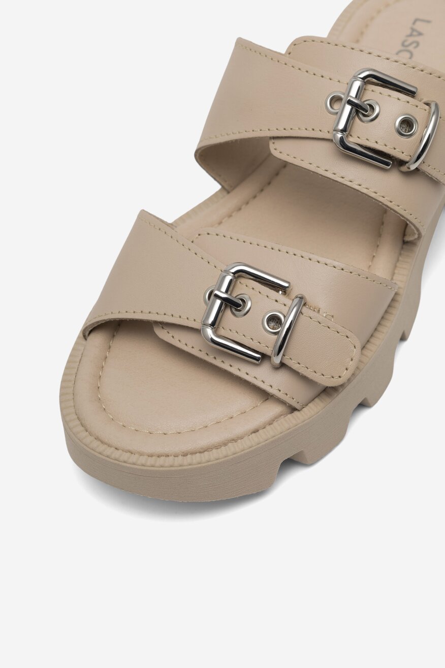 
                Lasocki - Klapki skórzane - 5904862811789