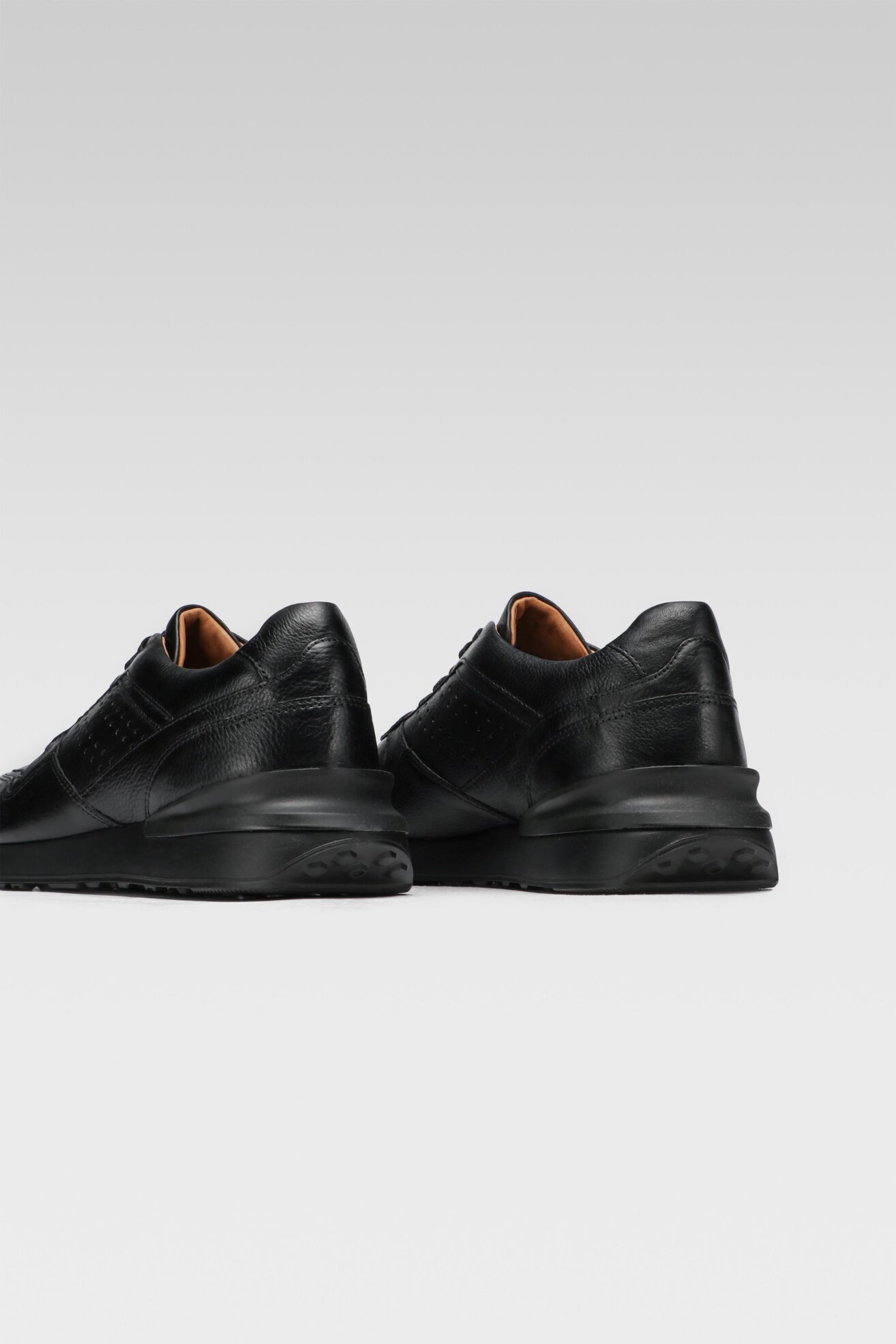 Półbuty Gino Rossi MB-GRAFTON-03 Czarny