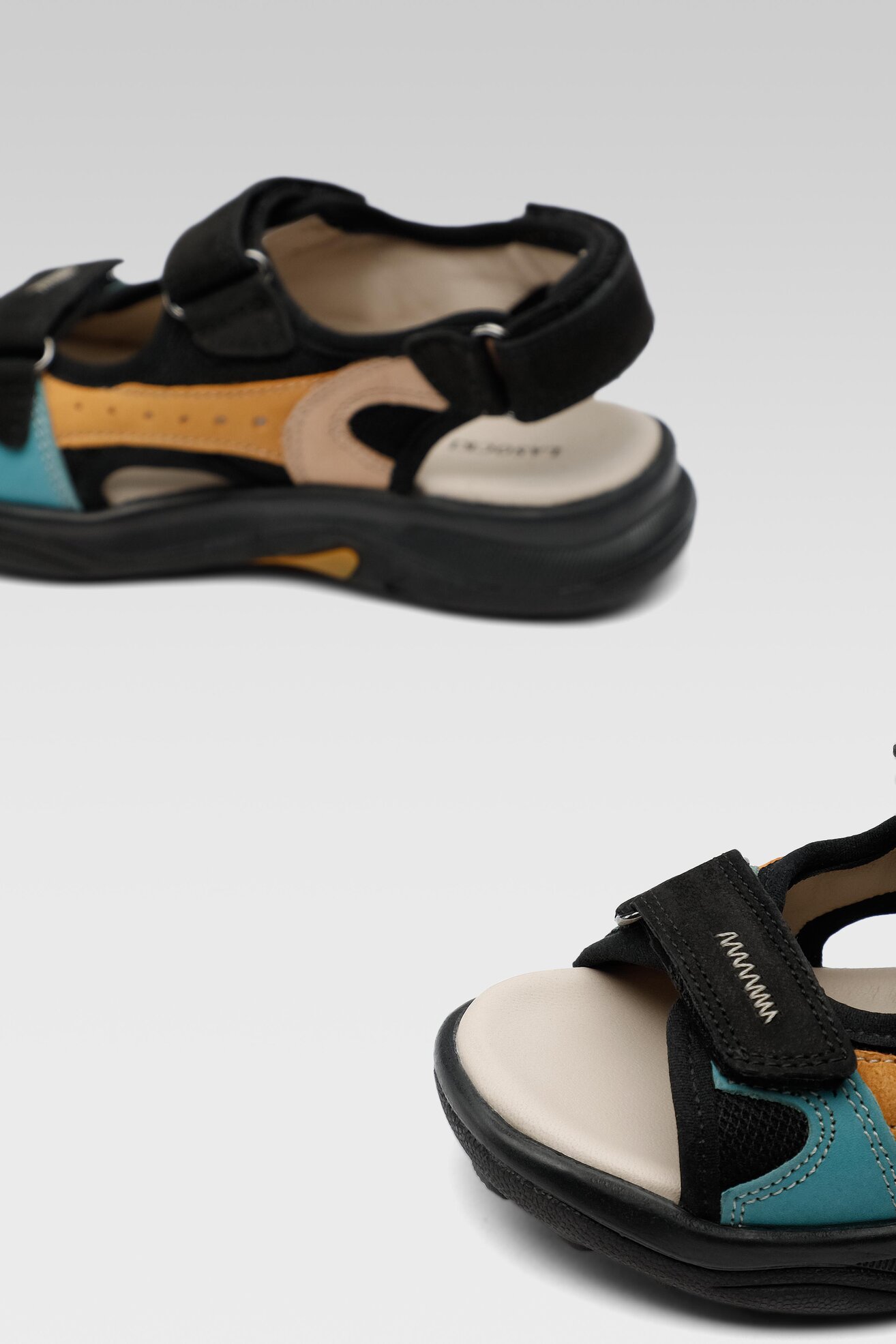 Sandały Lasocki Young CI12-TWISTY-06 Czarny