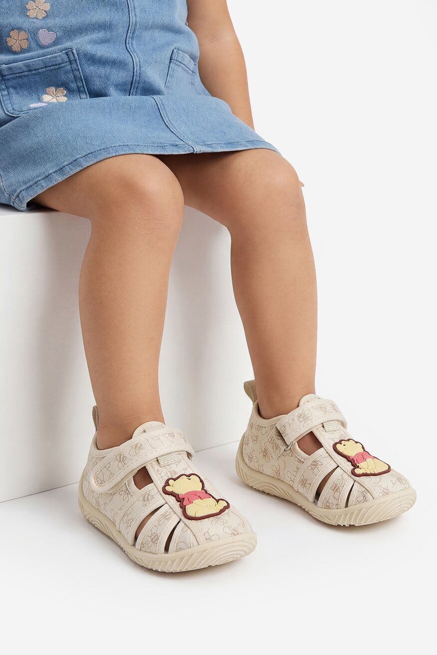 
                Winnie The Pooh - Kapcie - 5907964150206