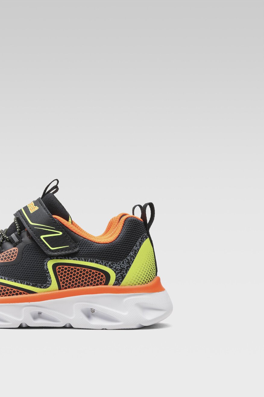 
                Спортни обувки Sprandi ЧЕРЕН - 5904862569109