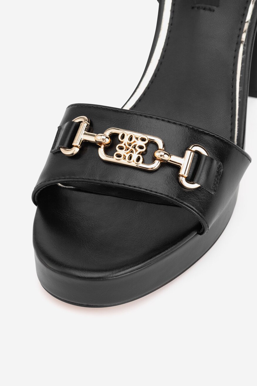 
                Sandale NINE WEST CRNA - 5906751083864