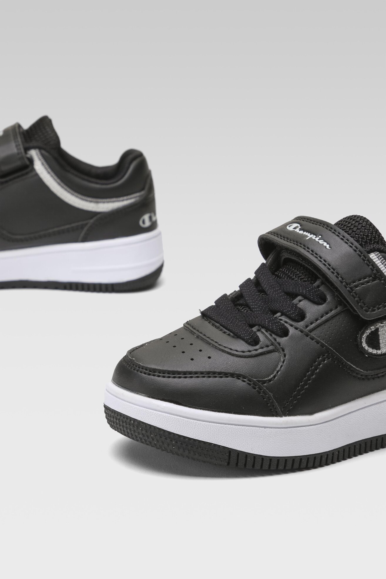 Încălțăminte sport Champion REBOUND S.0 LOW B S32406-KK001 BLEUMARIN