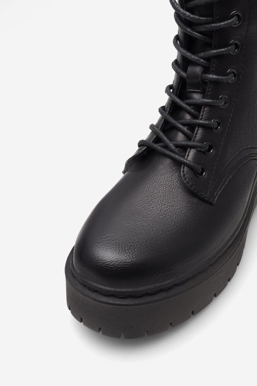 
                DeeZee - Trzewiki - 5904862920337