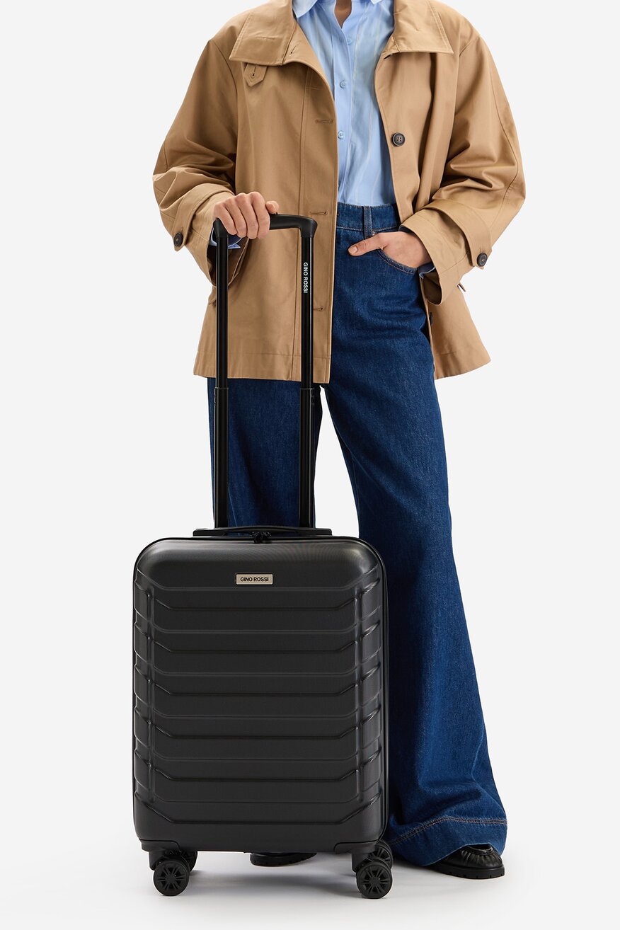 
                Kofer Gino Rossi CRNA - 5906751516003