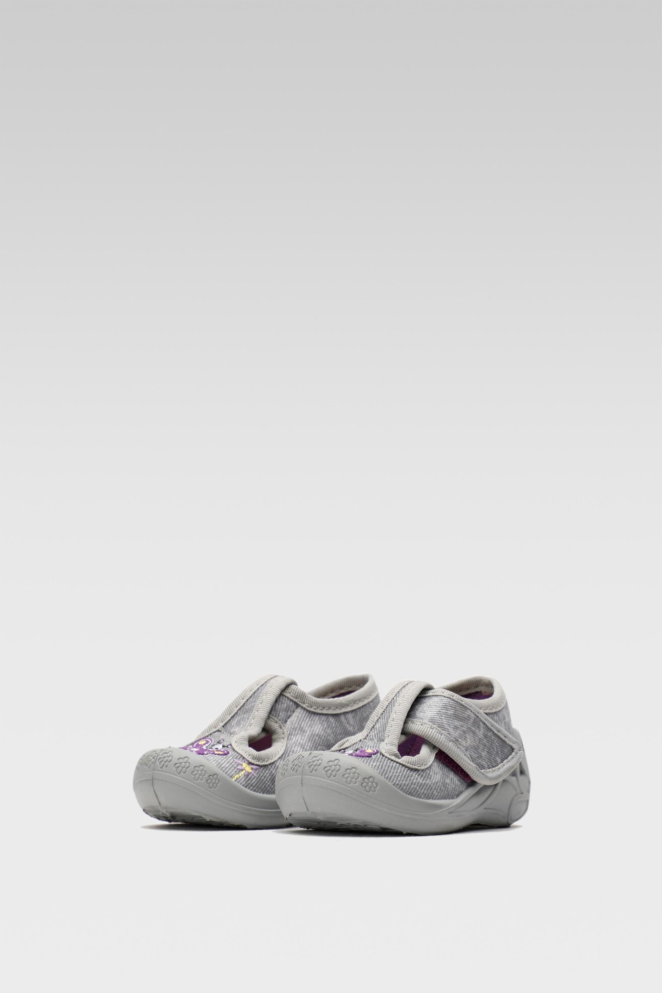 Kapcie MB 2F8/23-28POIR Szary jasny