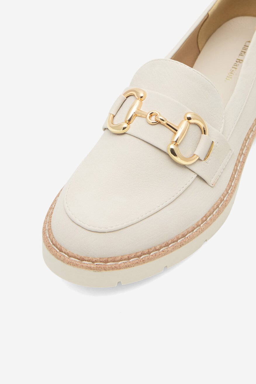 
                Clara Barson - Mokasyny z aplikacją - 5905588407188