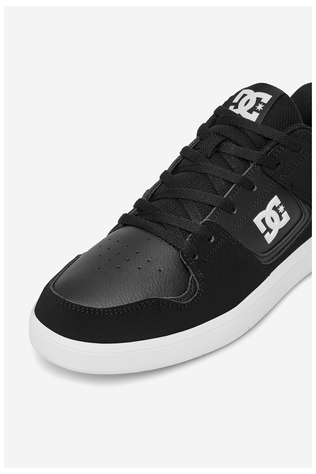 Спортни обувки DC Shoes CURE ADYS400073-BLK ЧЕРЕН