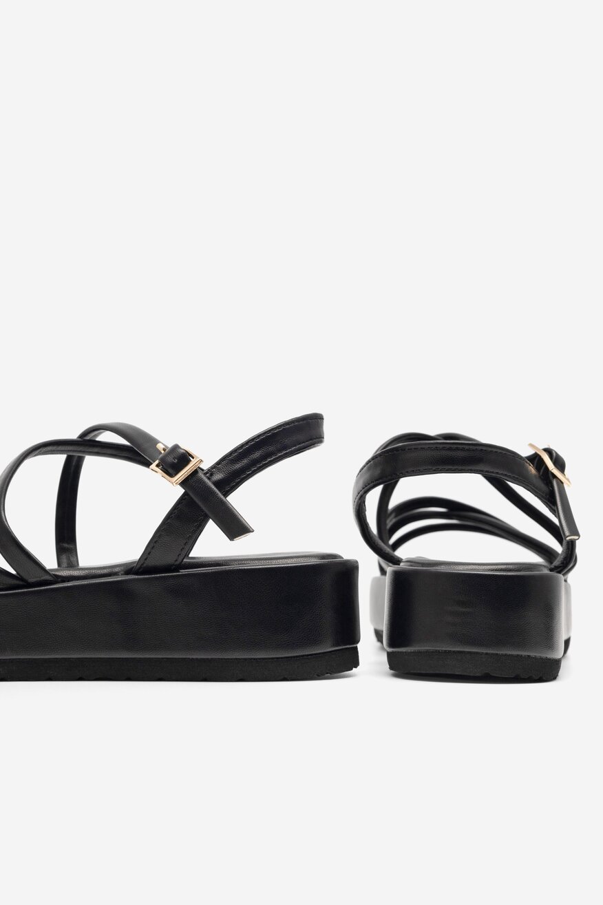 
                Jenny Fairy - Sandały na platformie - 5904862836300