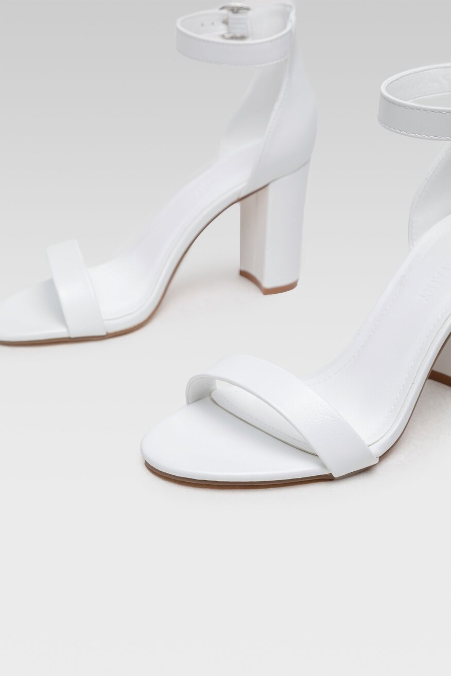 Jenny Fairy - Sandały pastelowe białe - 5904248650520