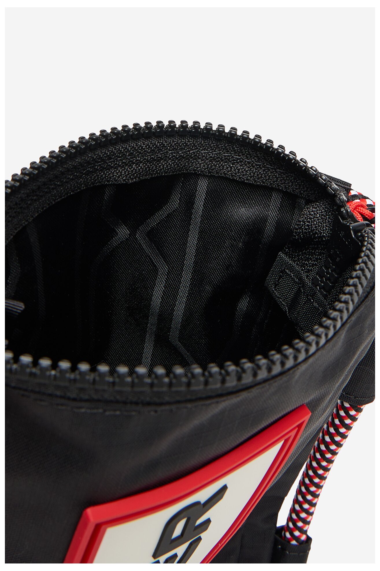 Дамска чанта HUNTER UBP1514NRS-RBO ЧЕРЕН