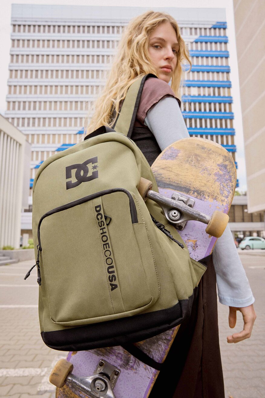 
                Раница DC Shoes КАКИ - 5906751320167