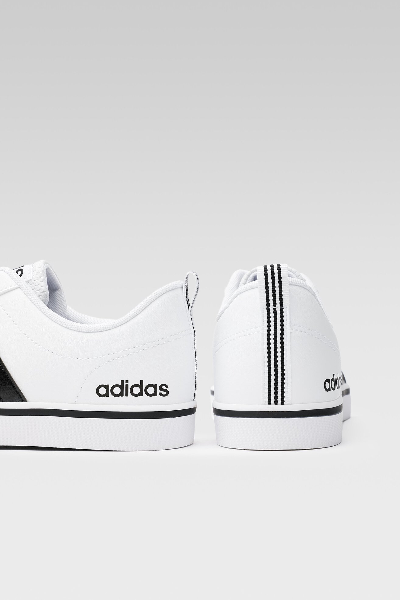 Obuwie sportowe adidas VS PACE FY8558 Biały