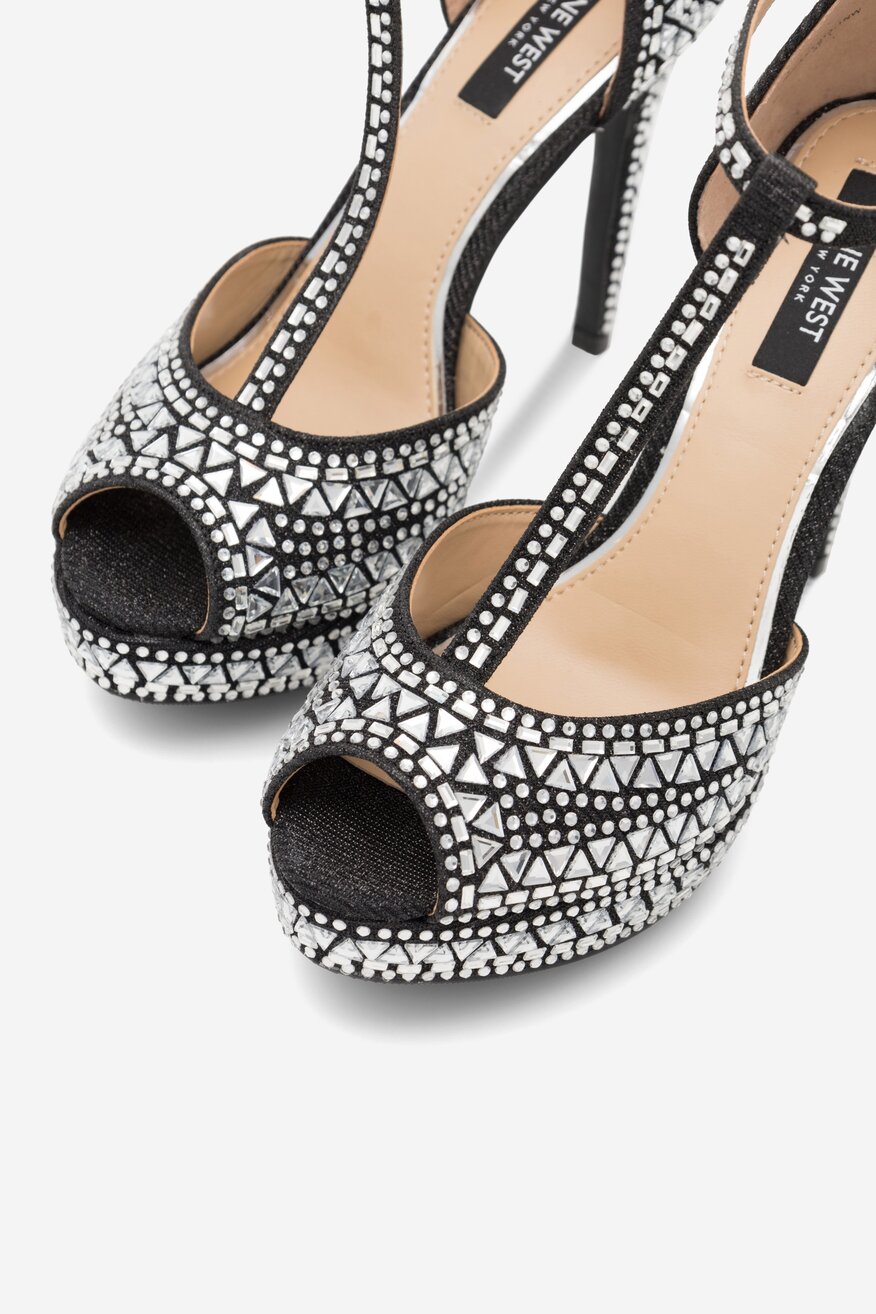 
                NINE WEST - Sandały na szpilce - 5905588153955