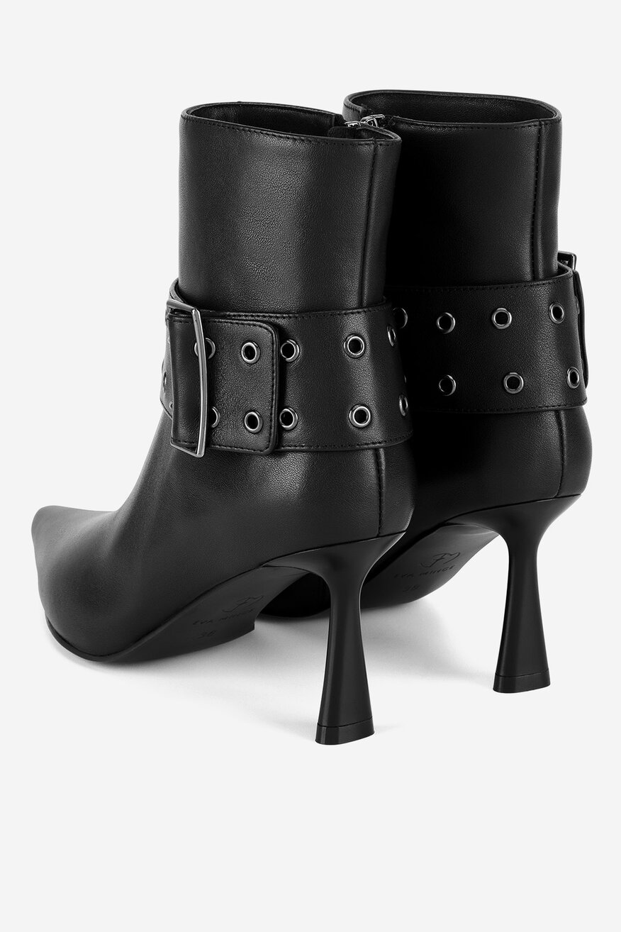 
                Bokacsizma EVA MINGE FEKETE - 5903419549267