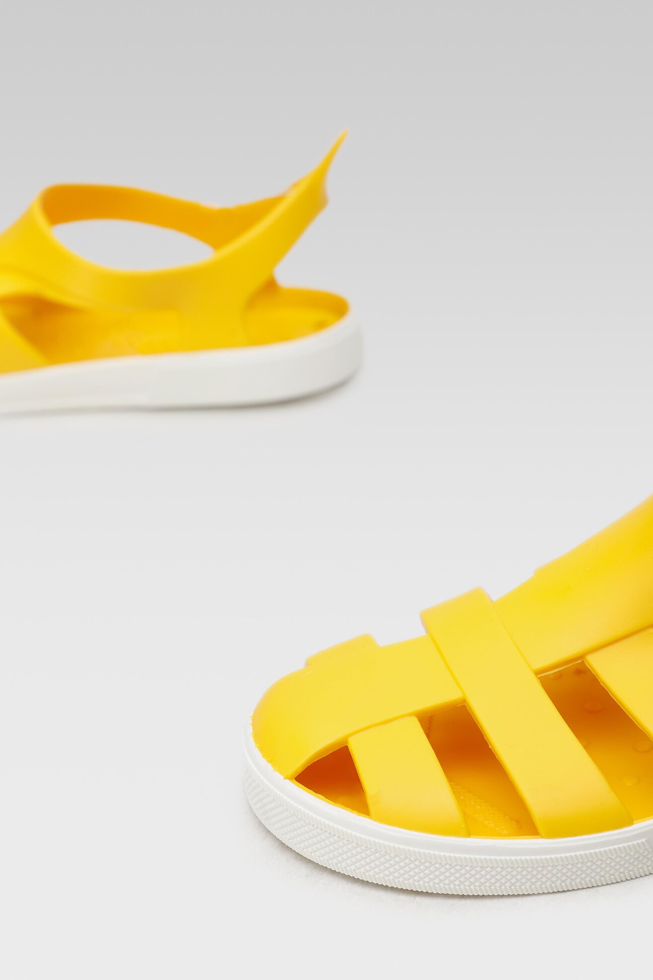 Sandale BOATILUS BOATILUS BIOTY BEACH SANDALS CJ IV CH ŽUTA