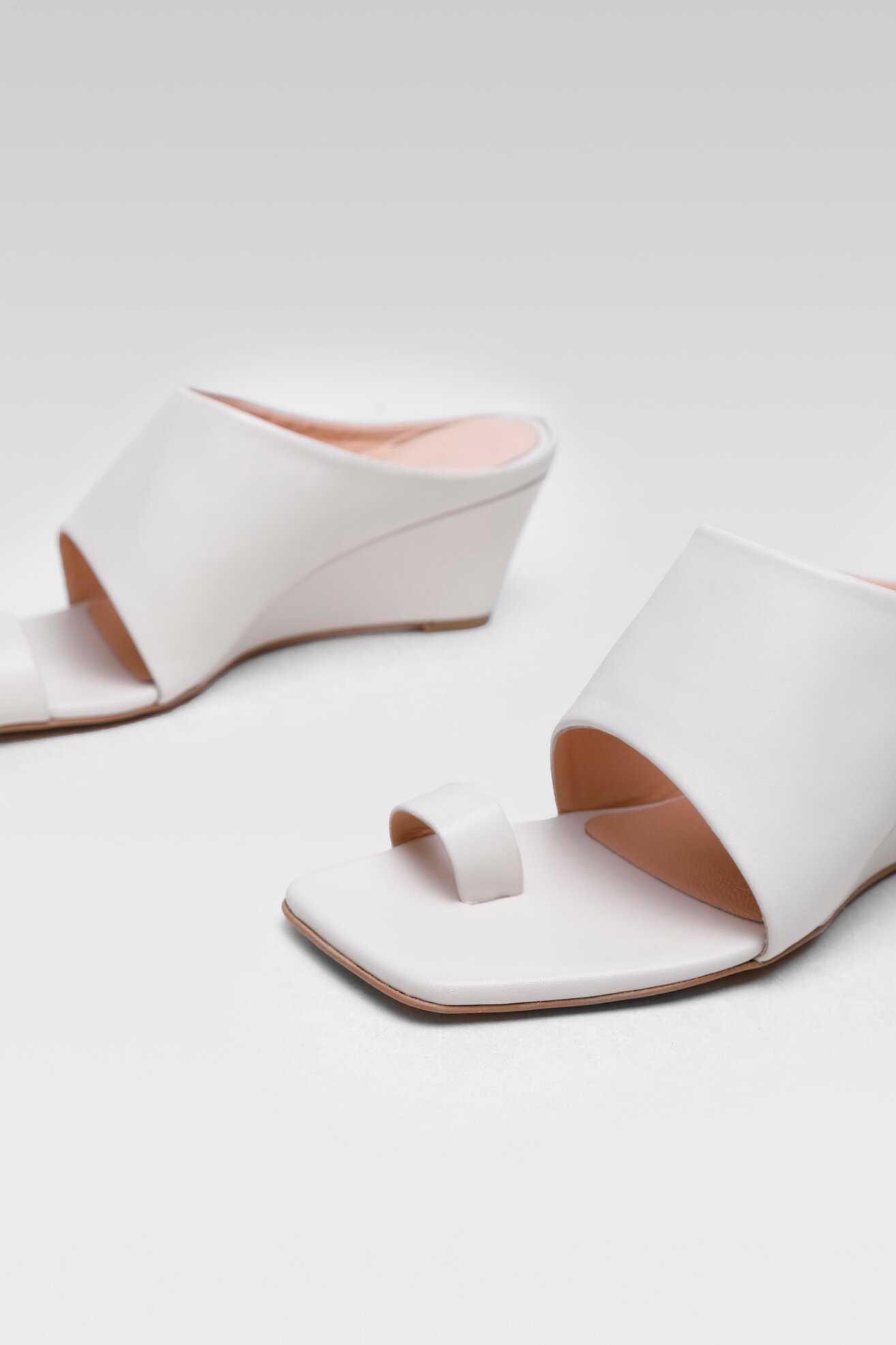 Klapki Badura 22918 Biały