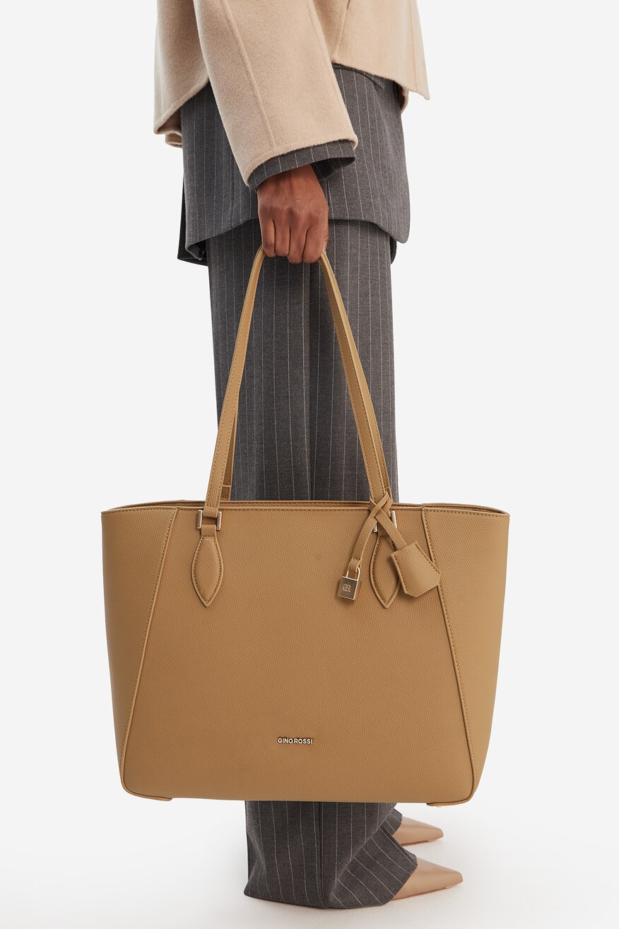 
                Kézitáska Gino Rossi BÉZS - 5906751623633