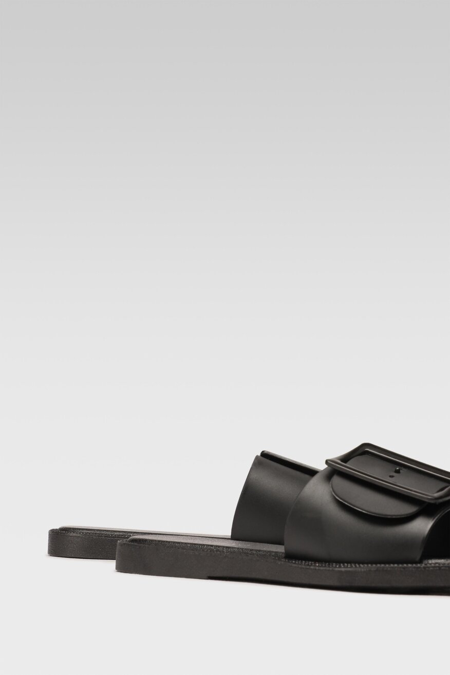 Bassano - Klapki czarne - 5903698402611