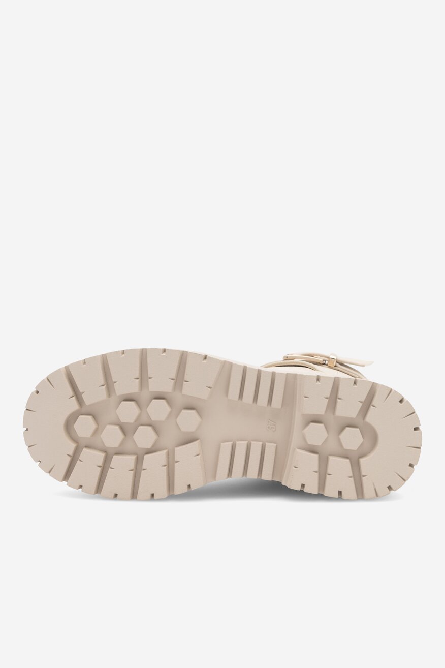 
                DeeZee - Trzewiki - 5905588015956