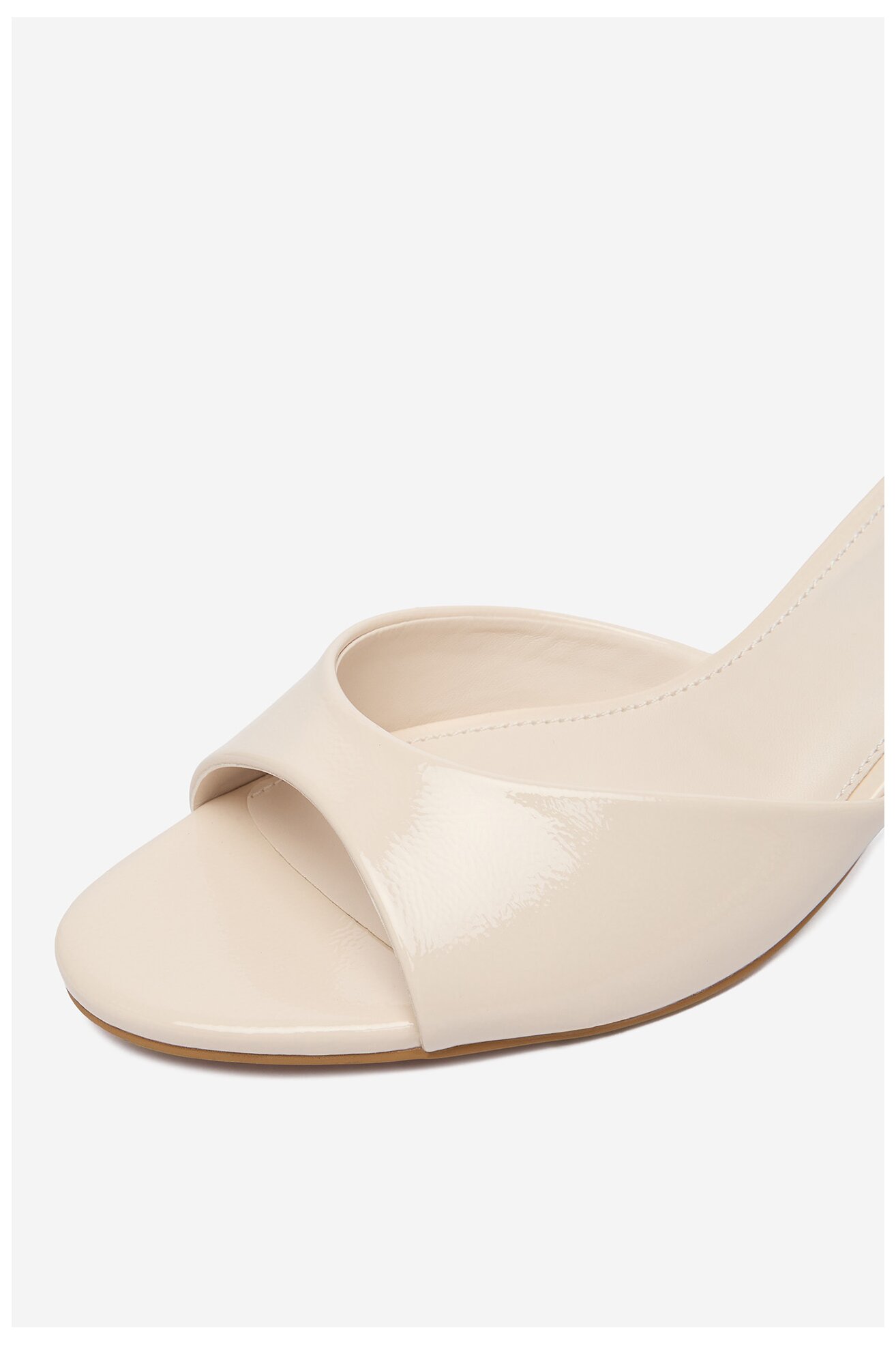 Klapki Jenny CEO-HY2369-1 Beżowy jasny