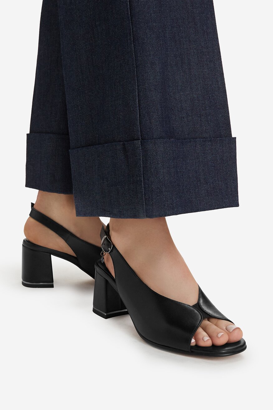 
                Sandale Lasocki CRNA - 5906751984420