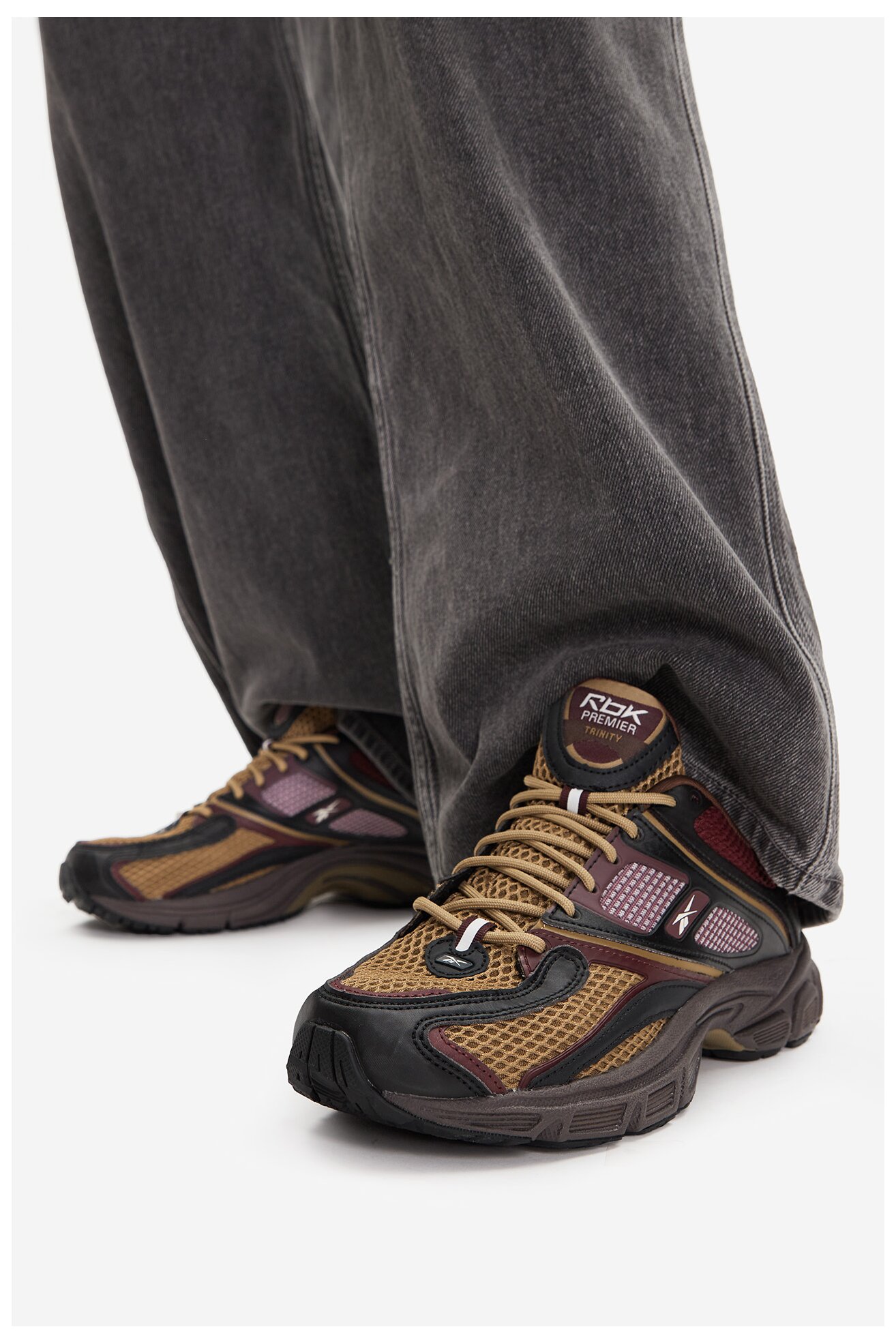 Sportcipő Reebok CEOSS-PREMIER TRINITY 100230888 W BARNA