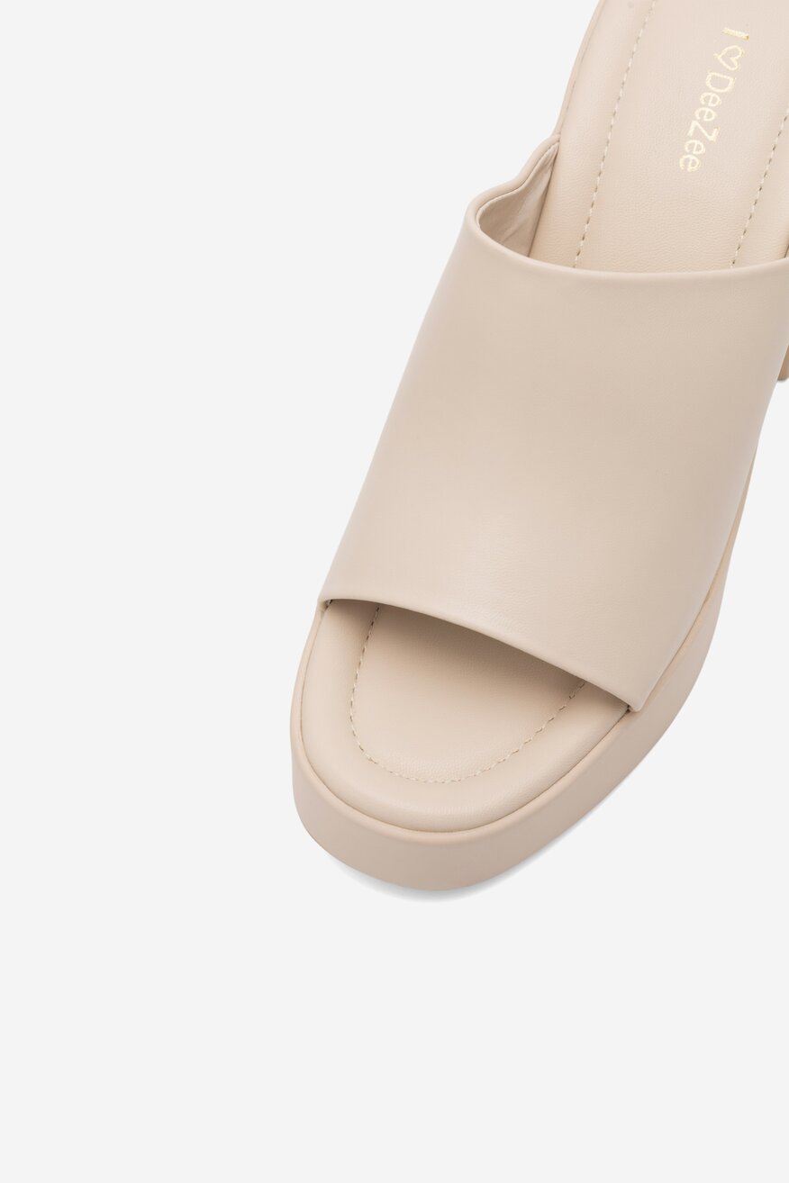 DeeZee - Klapki na słupku - 5904862863597