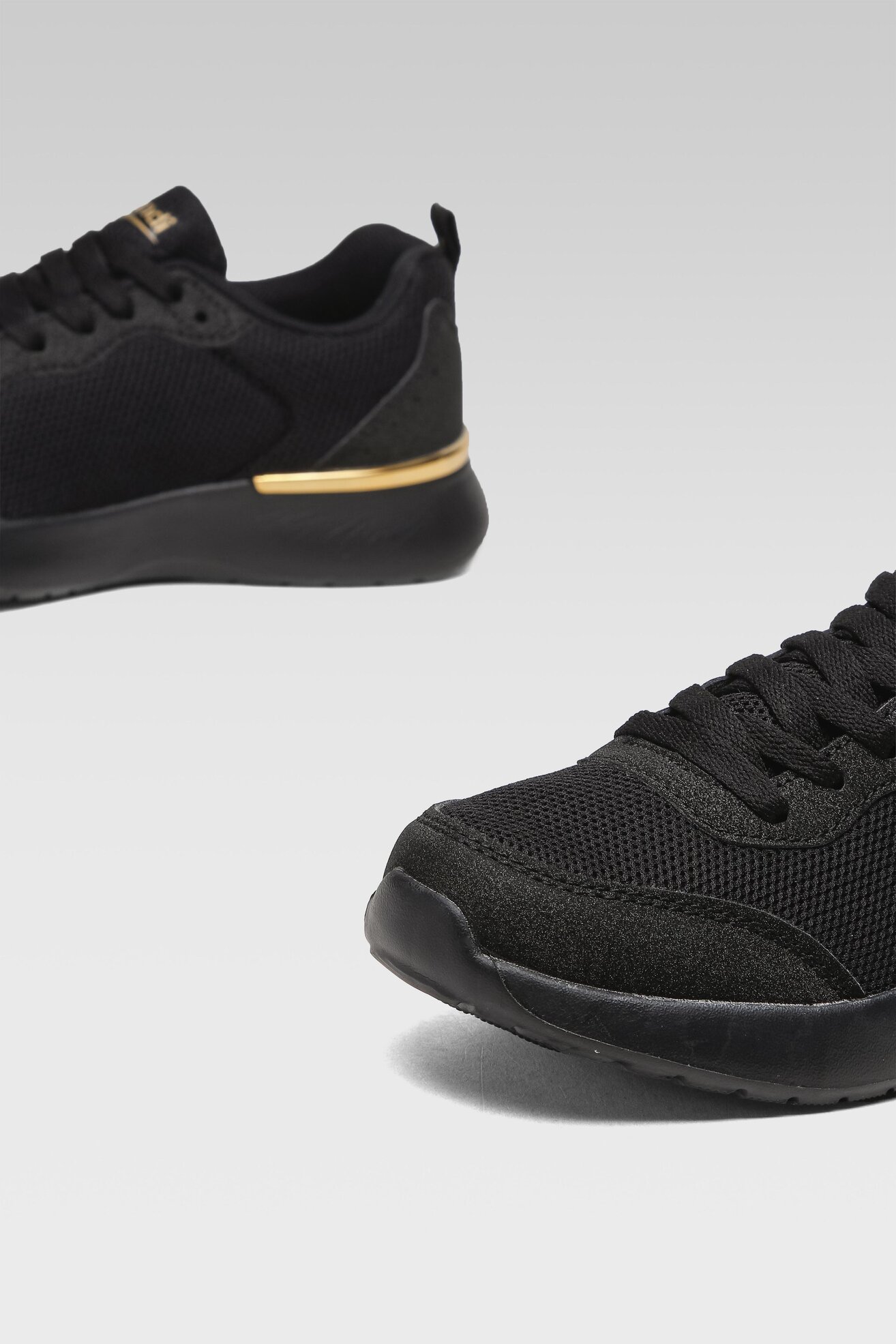 Obuwie sportowe Sprandi WP40-200820W Czarny