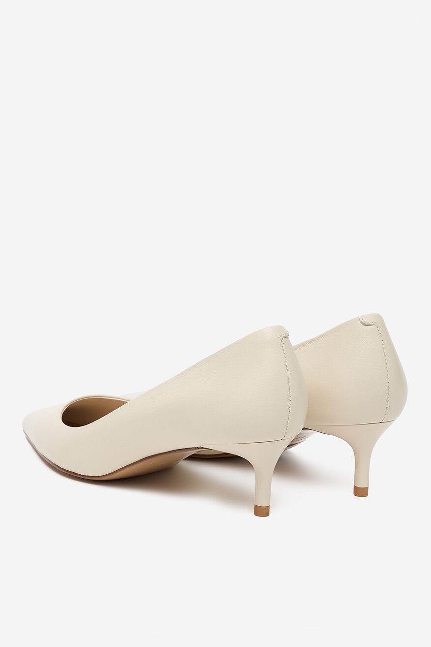 
                Туфлі-Човники Gino Rossi ПЕРЛОВИЙ - 5906751441336