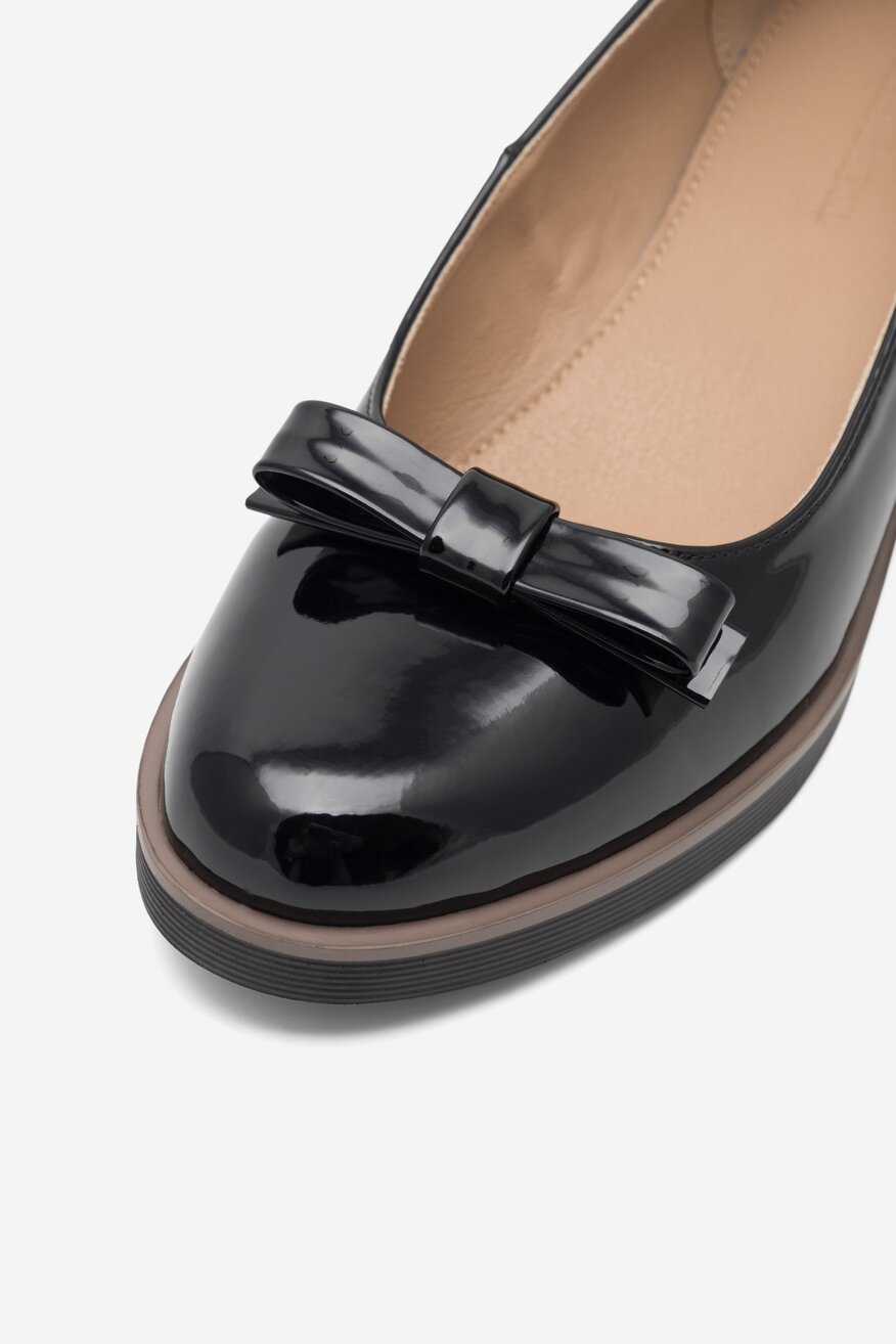 
                Polobotka Clara Barson ČERNÁ - 5903698004389