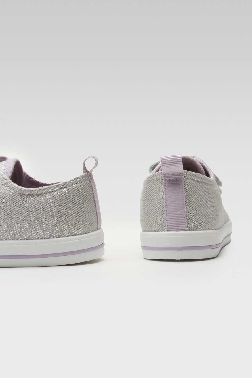 
                Кецове Nelli Blu СРЕБРИСТ - 5904862763774