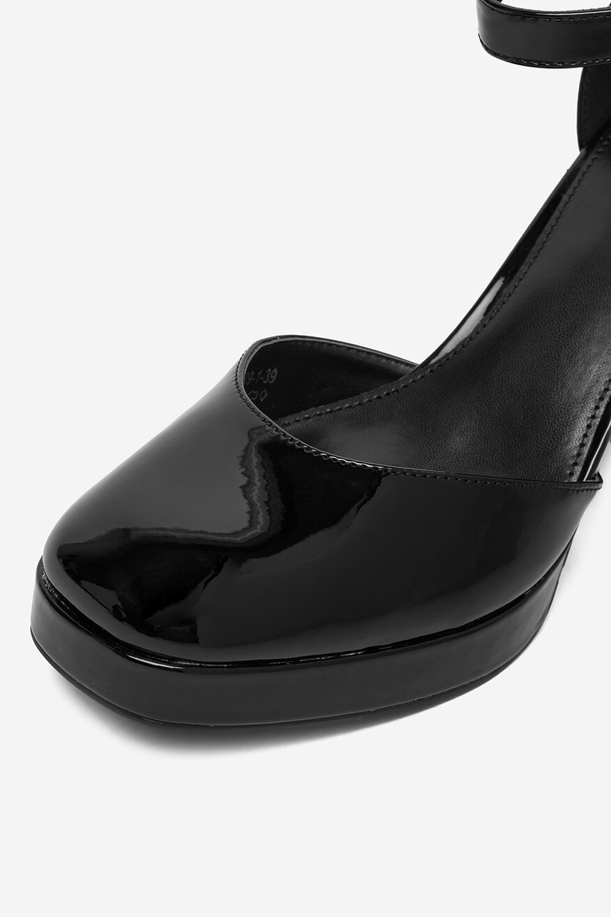 
                Körömcipő Jenny FEKETE - 5906751633021