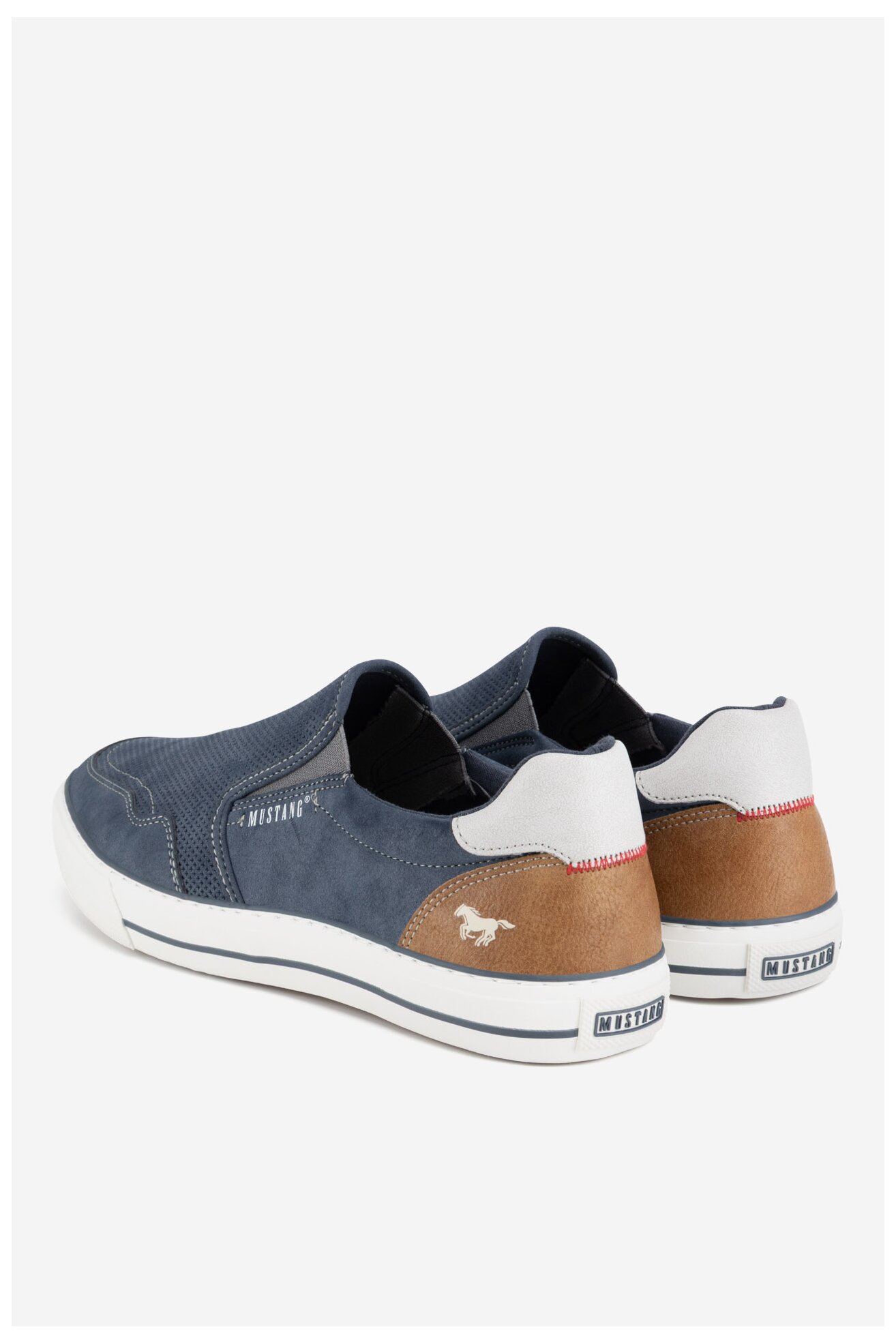 Vászoncipő Mustang 4198-402 SÖTÉTKÉK