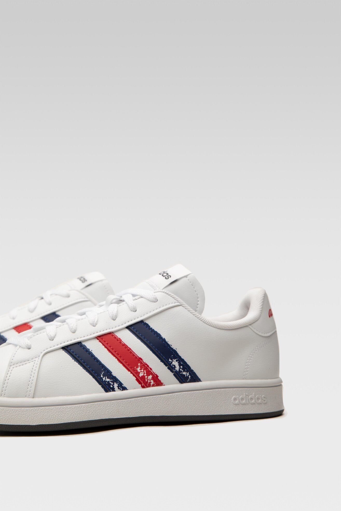 Obuwie sportowe adidas GRAND COURT BEYOND GX5761 Biały