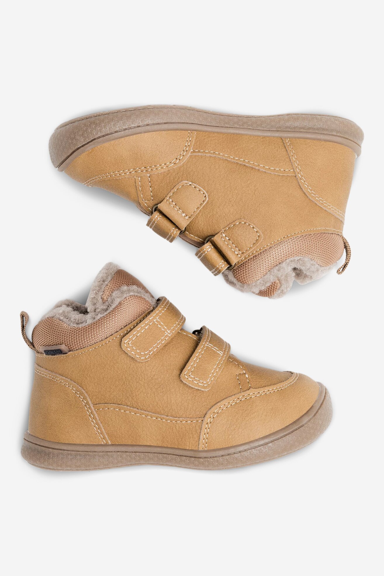 Trzewiki Action Boy CM221027-10 Camel